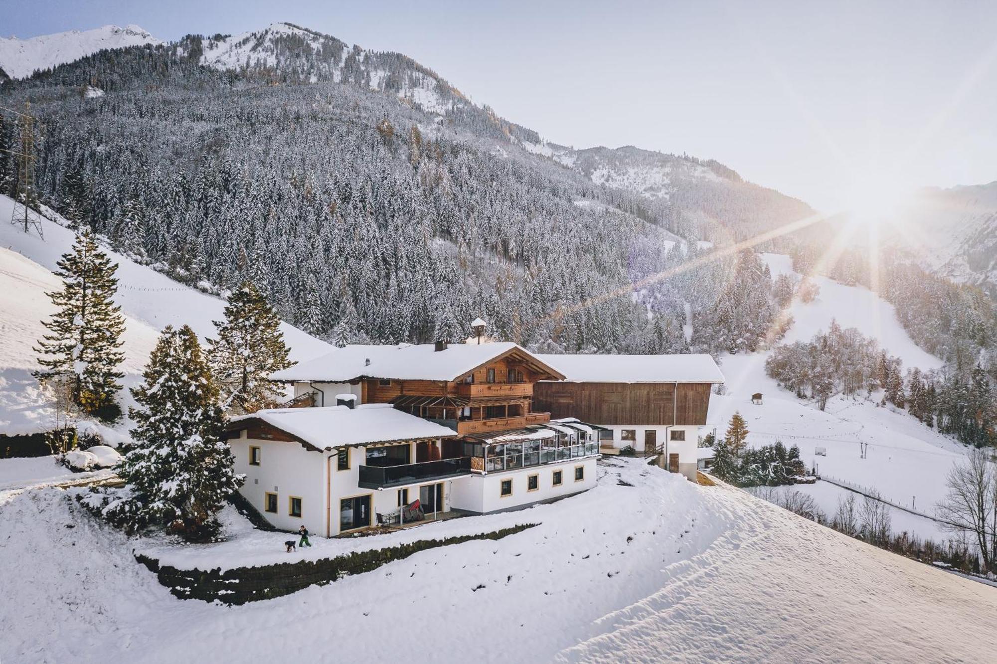 Panorama Hotel Guggenbichl - Inkl Sommerkarte, Freier Eintritt Ins Tauern Spa & Bester Ausblick Uber Kaprun Buitenkant foto