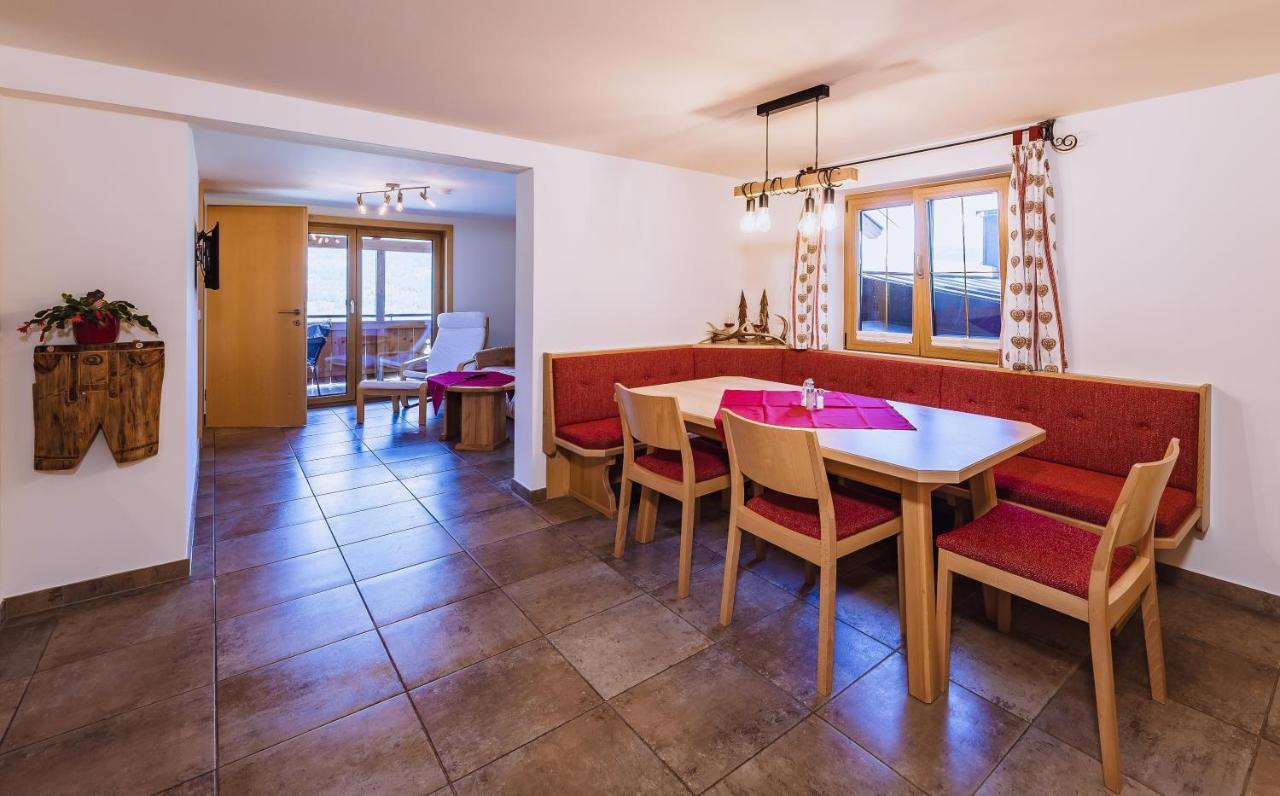 Panorama Hotel Guggenbichl - Inkl Sommerkarte, Einmaliger Eintritt Ins Tauern Spa & Bester Ausblick Ueber Kaprun Buitenkant foto